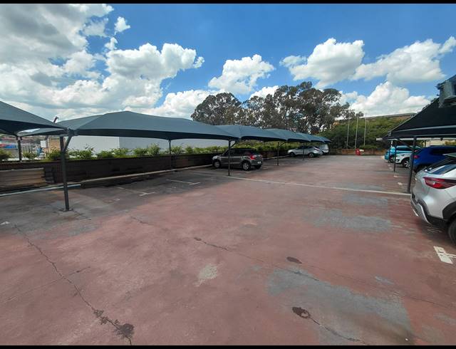 335M² OFFICE TO LET IN HALFWAY HOUSE